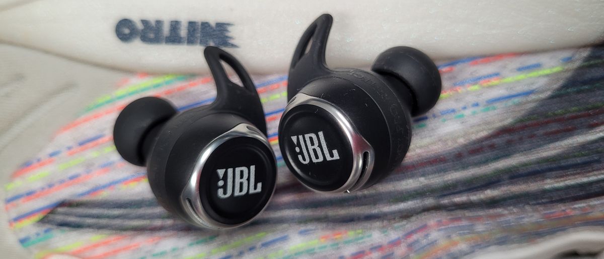 the jbl reflect flow pro true wireless earbuds