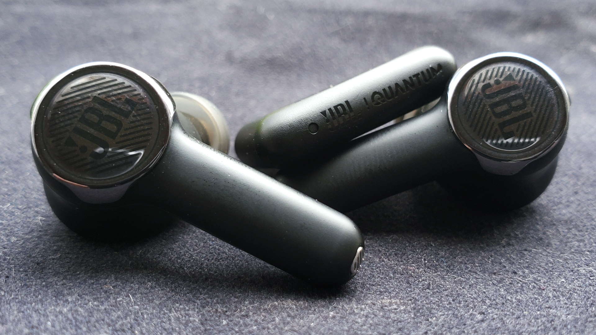 JBL Quantum TWS earbuds