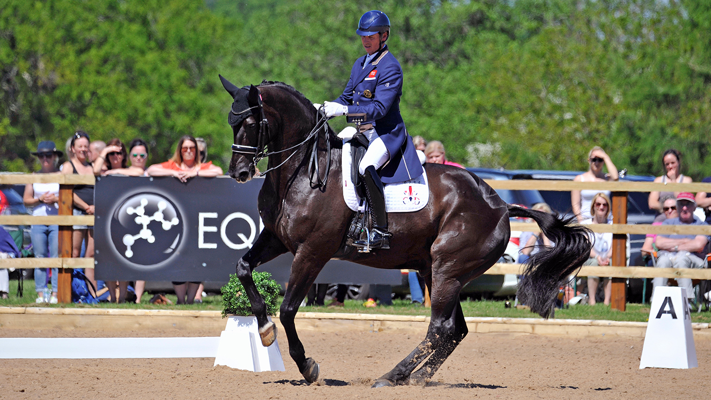En-Vogue-Carl-Hester-Dr-Somerford-premier-league-report-comm1use.jpg