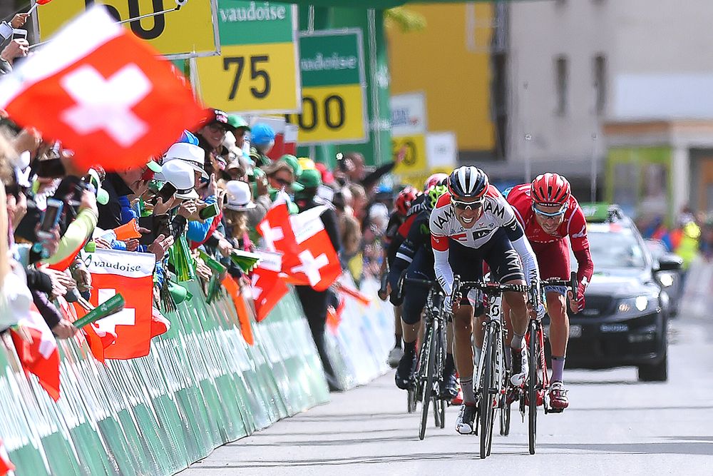 Jarlinson Pantano (IAM Cycling) sprints to the win Sunday at Tour de Suisse