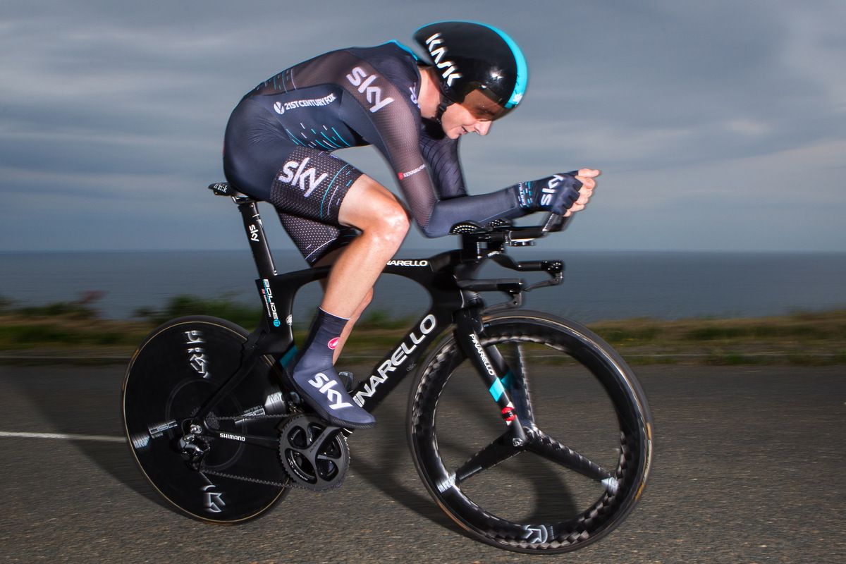 Tao Geoghegan Hart (Team Sky) riding to fourth place