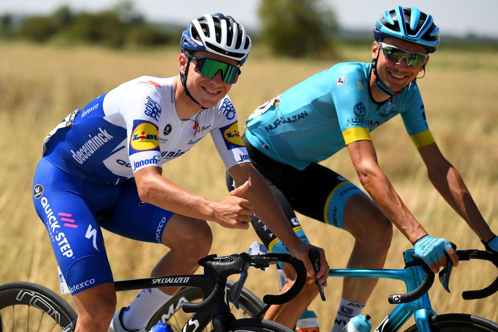 Remco Evenepoel (Deceuninck-QuickStep) gives the thumbs up during stage 2