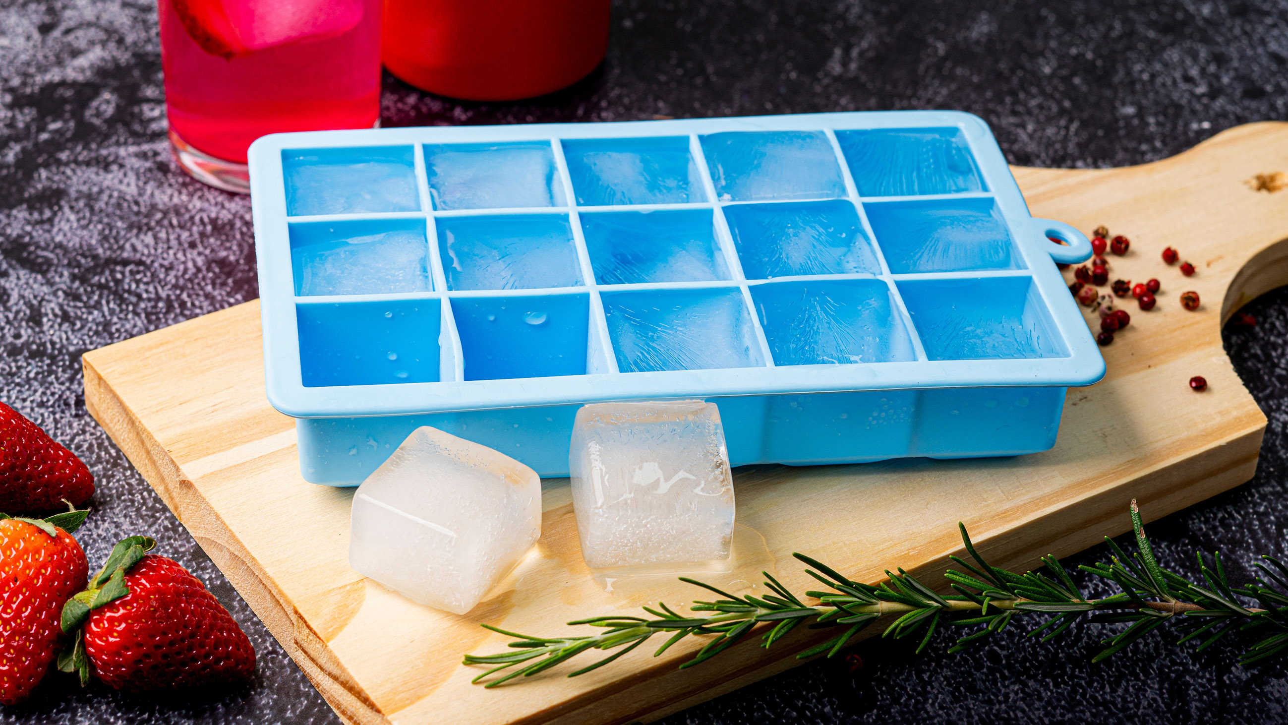 Ice Cube Tray Lid With 2 Trays, Large Square And Second Hand Deep