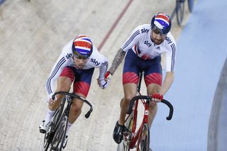 Mark Cavendish and Bradley Wiggins in action at the UCI Track World Championships (Sunada)