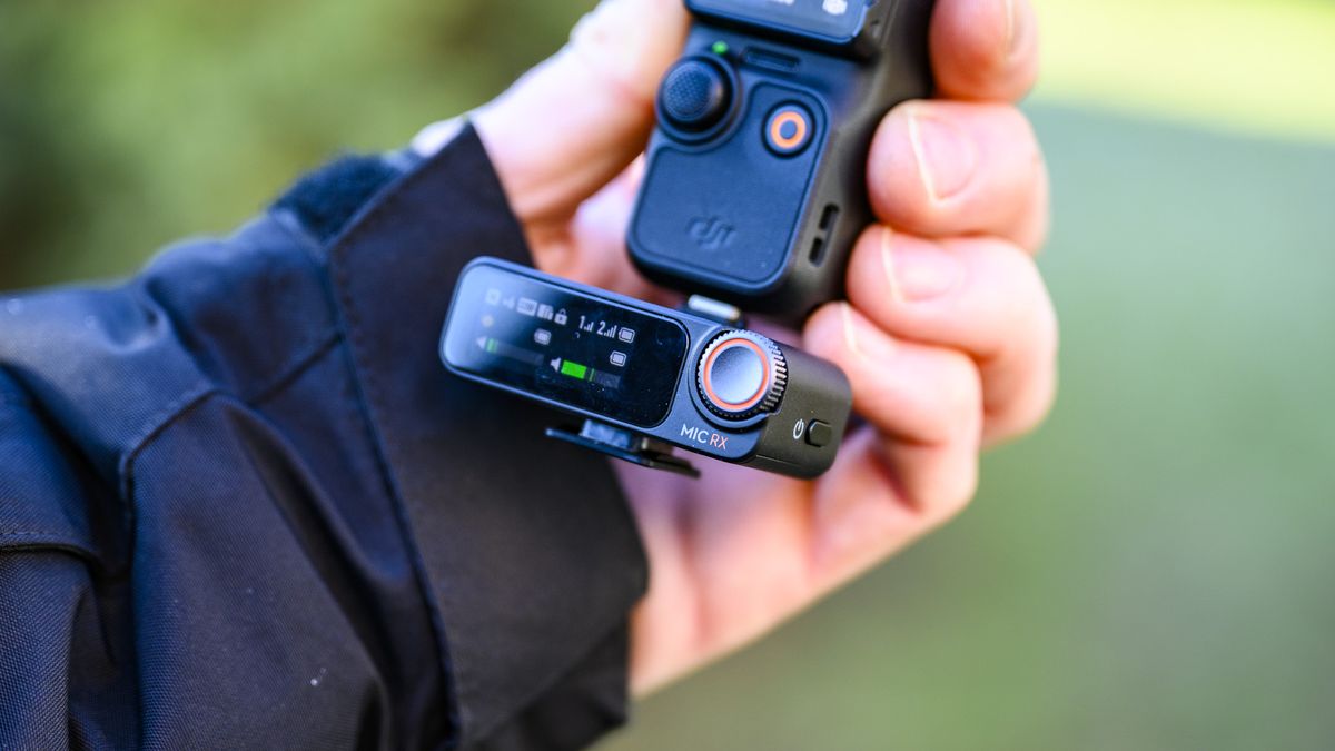 DJI Mic 2 receiver atttached to the DJI Osmo Pocket 3