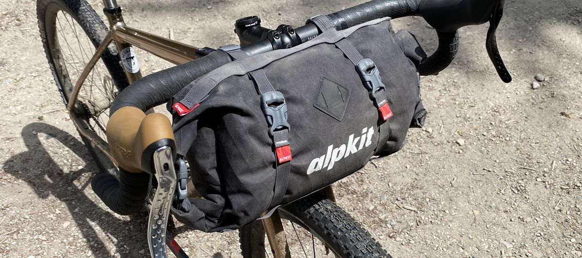 Alpkit Kuoka bar bag