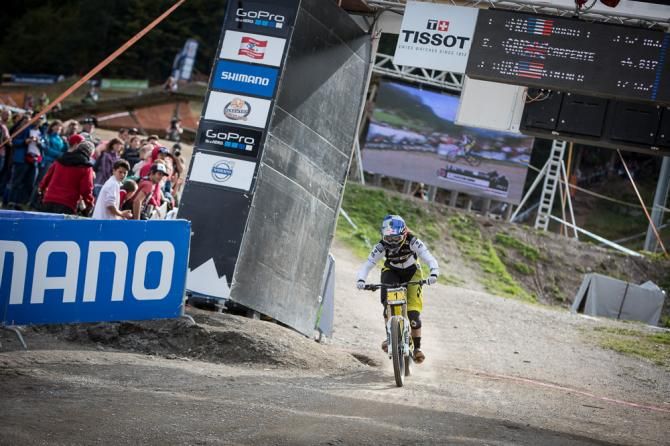Rachel Atherton (GT Factory) heads toward a World Cup overall win for 2013