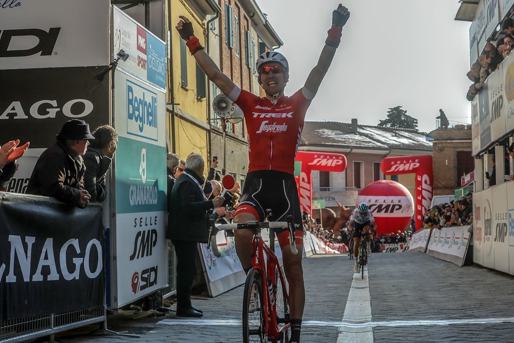 Bauke Mollem wins stage 2 at Coppi e Bartali