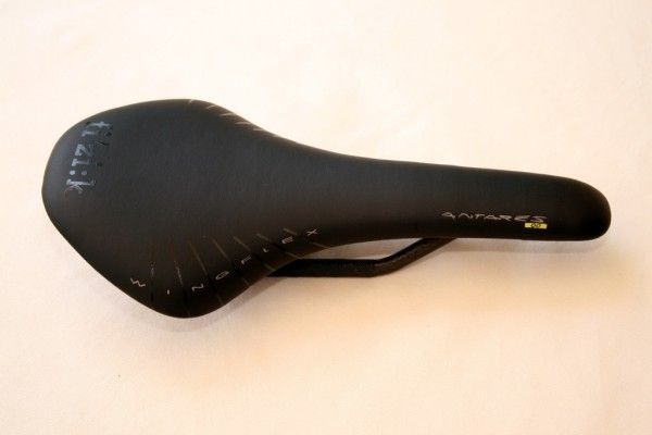 The Antares 00 is the newest edition to fi'zi:k&rsquo;s range of racing and high-performance saddles.