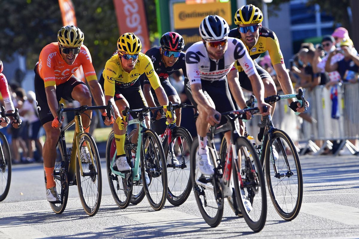 Tour de France: Egan Bernal launches unplanned late attack in Lyon ...