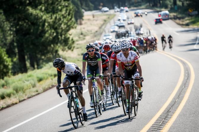 Breaks begin to happen early in the mens race.