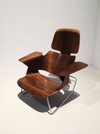 An early plywood chair design.