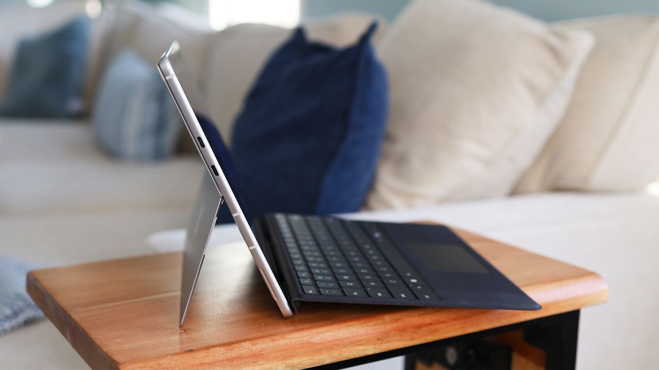 Microsoft Surface Pro Gen 12 13-inch Intel Core Ultra 5 Series 3