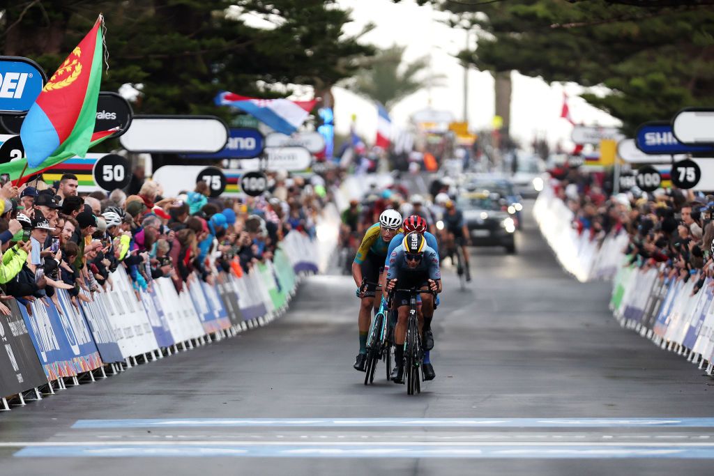 The break of the race formed in the final two laps