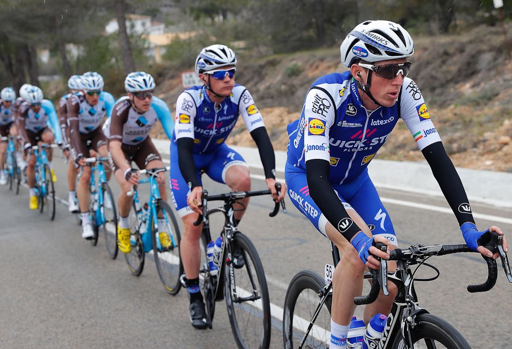 Quick-Step floors lead the chase in Valencia