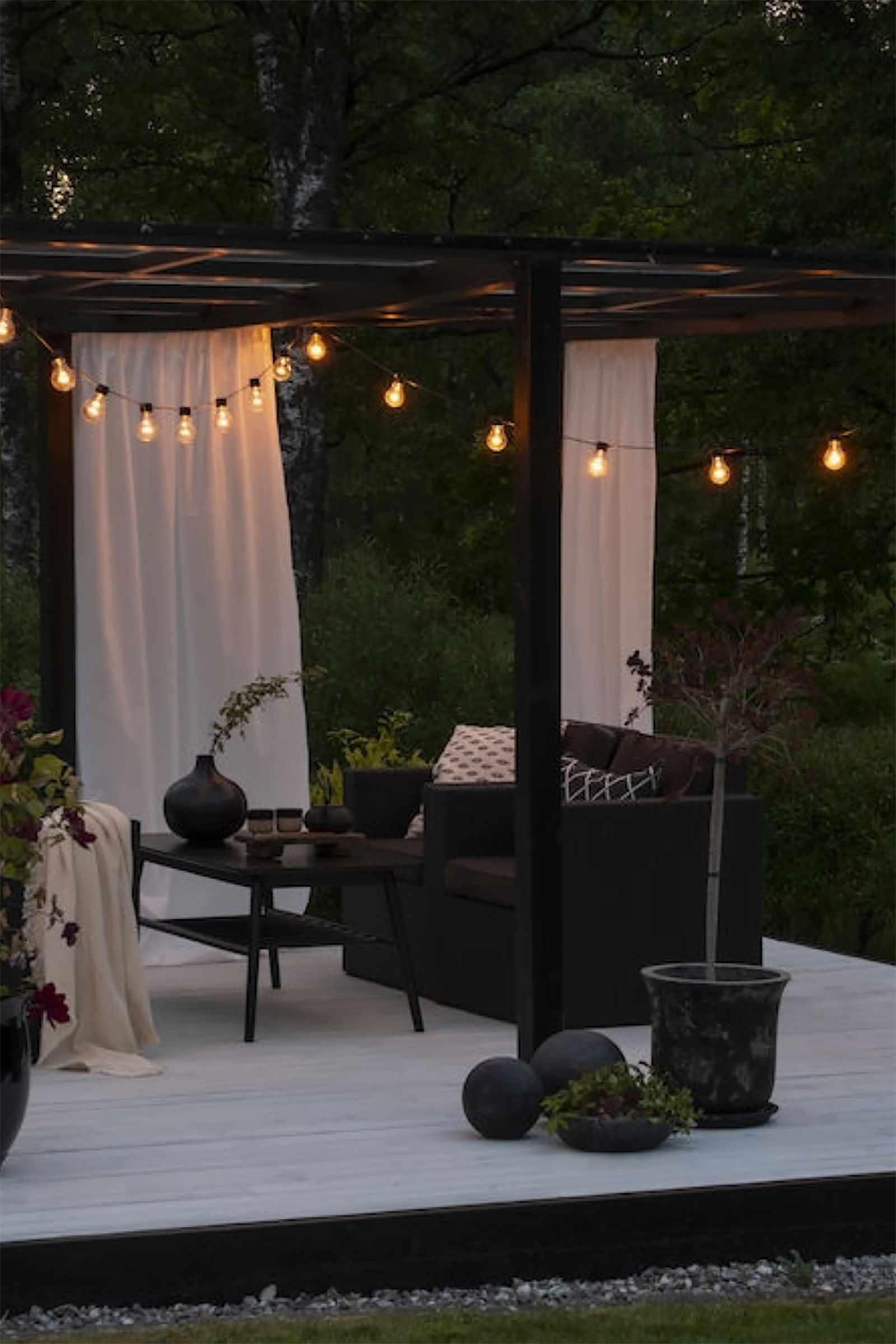 Festoon light ideas: 24 fun ways to light up your garden in style ...