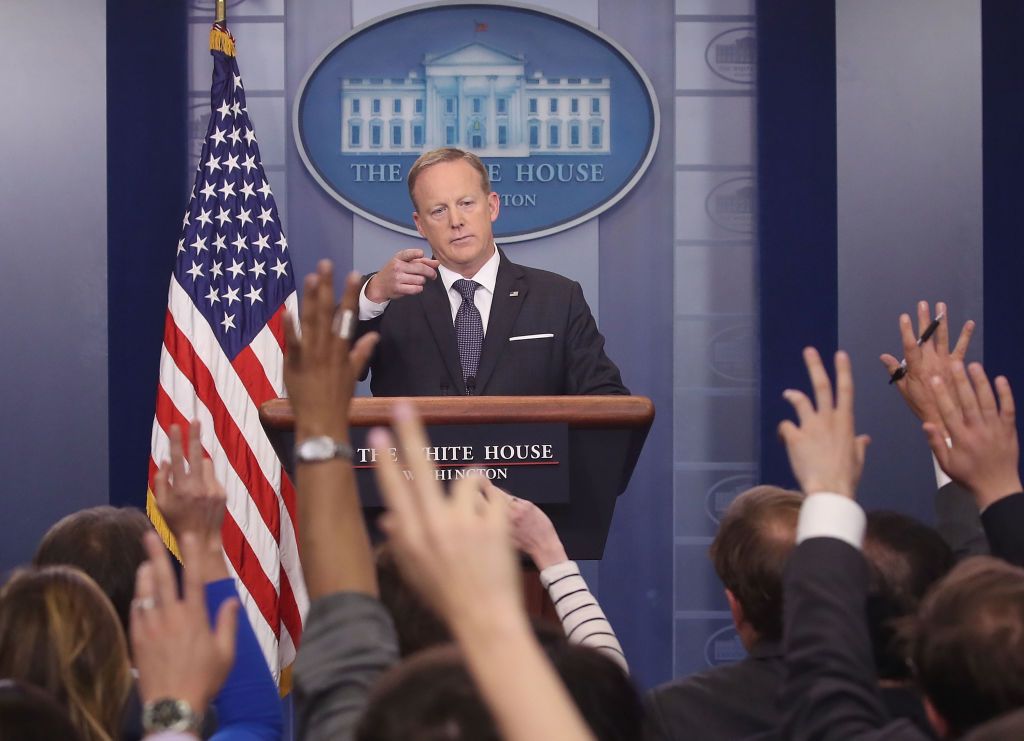 Sean Spicer praises Trump