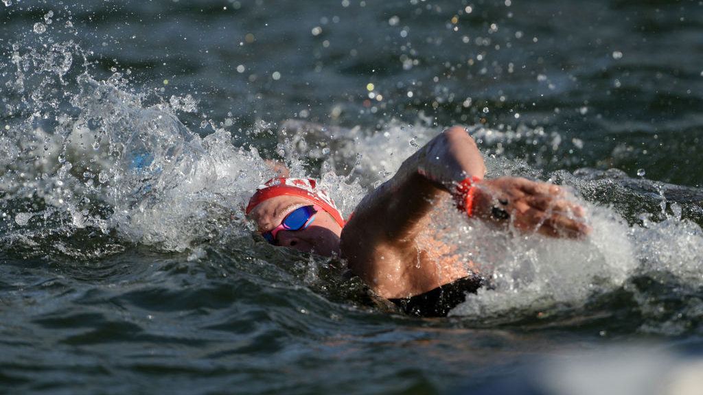 Britain&#039;s Hector Pardoe swims in the Seine river during the men&#039;s 10km marathon swimming final at the Paris 2024 Olympic Games at Pont Alexandre III in Paris on August 9, 2024.