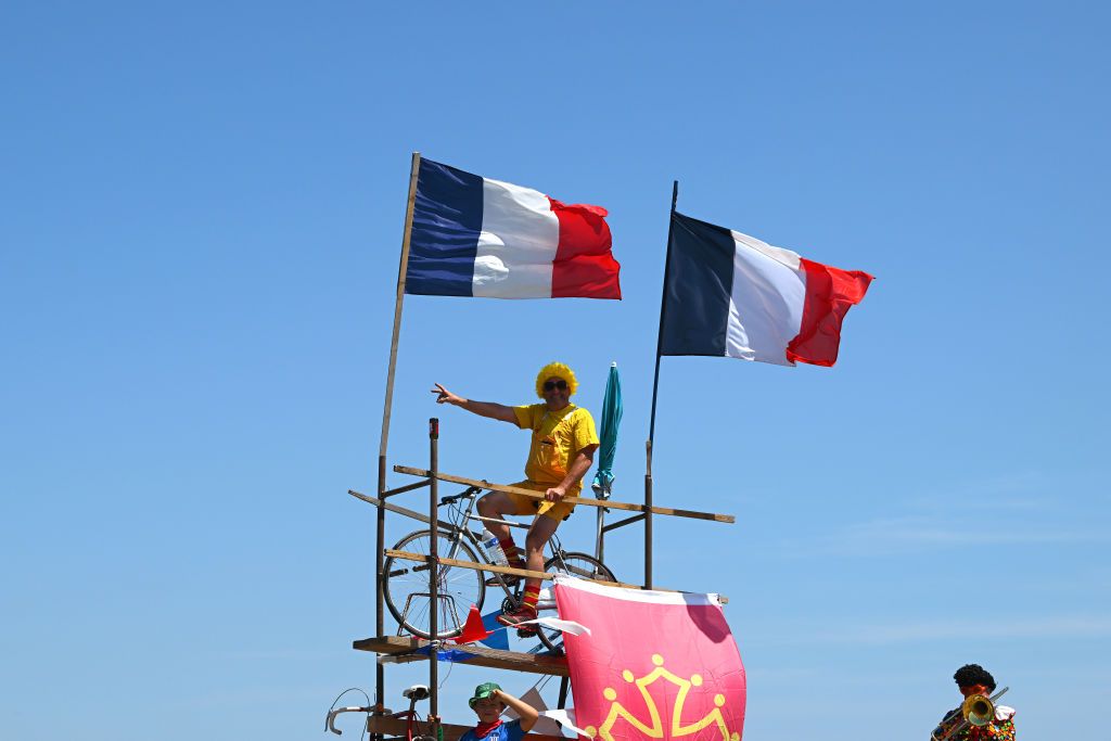 NIMES FRANCE JULY 16 Fans during the 111th Tour de France 2024 Stage 16 a 1886km stage from Gruissan to Nimes UCIWT on July 16 2024 in Nimes France Photo by Dario BelingheriGetty Images