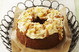 Spiced squash ring cake