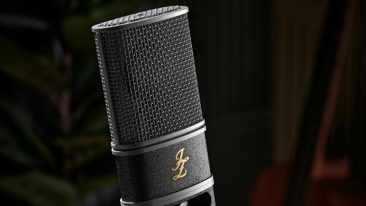 A JZ Microphones Vintage V12 in a studio