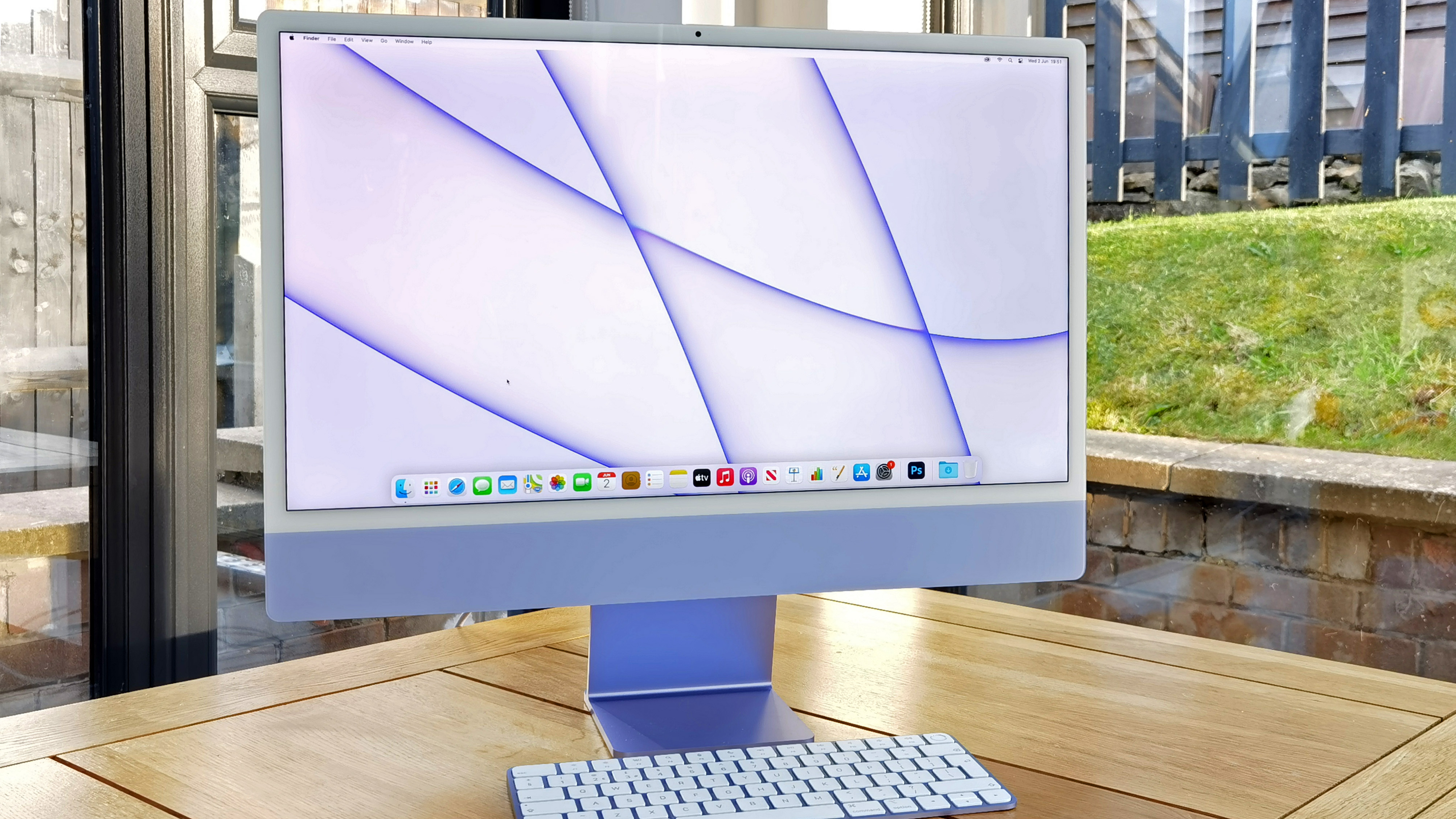 iMac 24-inch M1 Review: The Desktop Is Cool Again