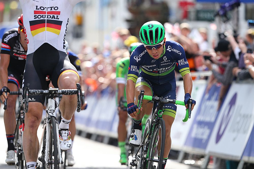 Andre Greipel (Lotto Soudal) beats Caleb Ewan (Orica) Tour of Britain stage 1