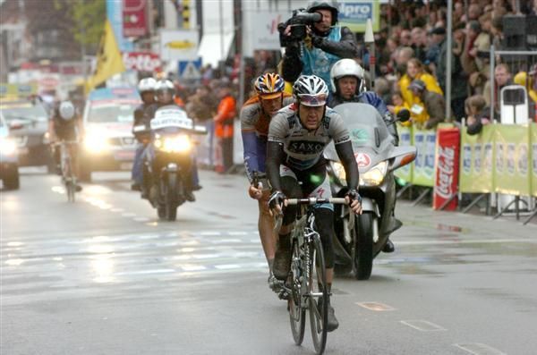 Mathew Hayman crossed the line at Gent-Wevelgem in 2009 behind Matthew Goss.