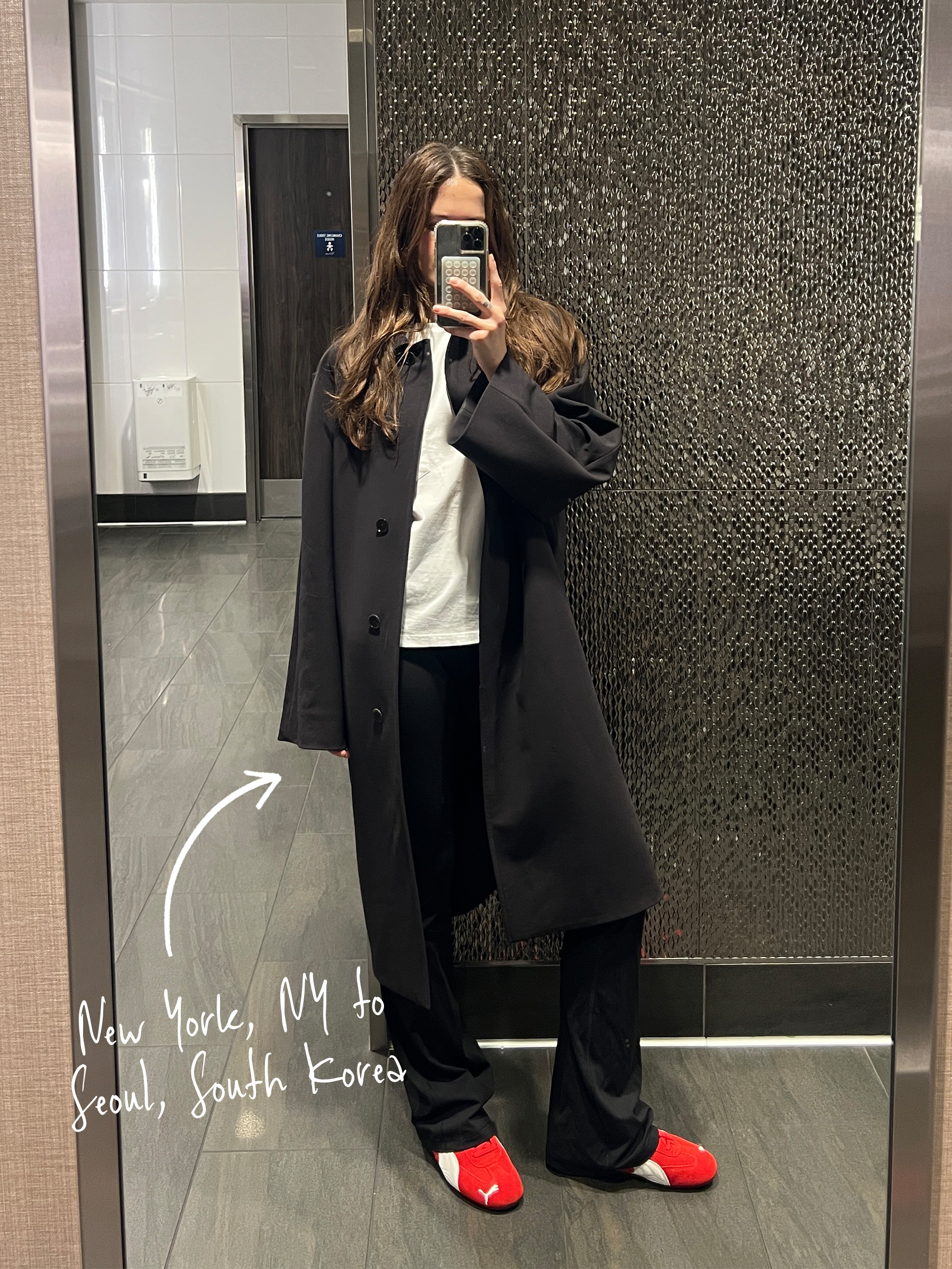 fashion editor travel outfits