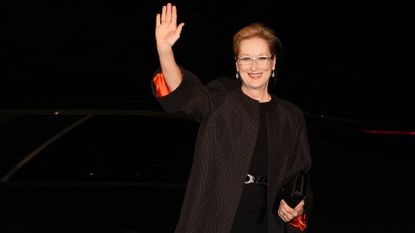 Meryl Streep waving