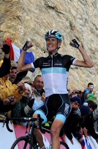 Andy Schleck (Leopard - Trek) celebrates his stage 18 win.