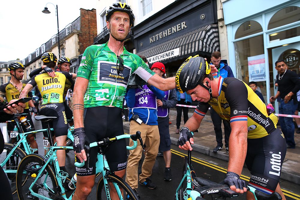 Lars Boom congratulates teammate Dylan Groenwegen after winning stage 7