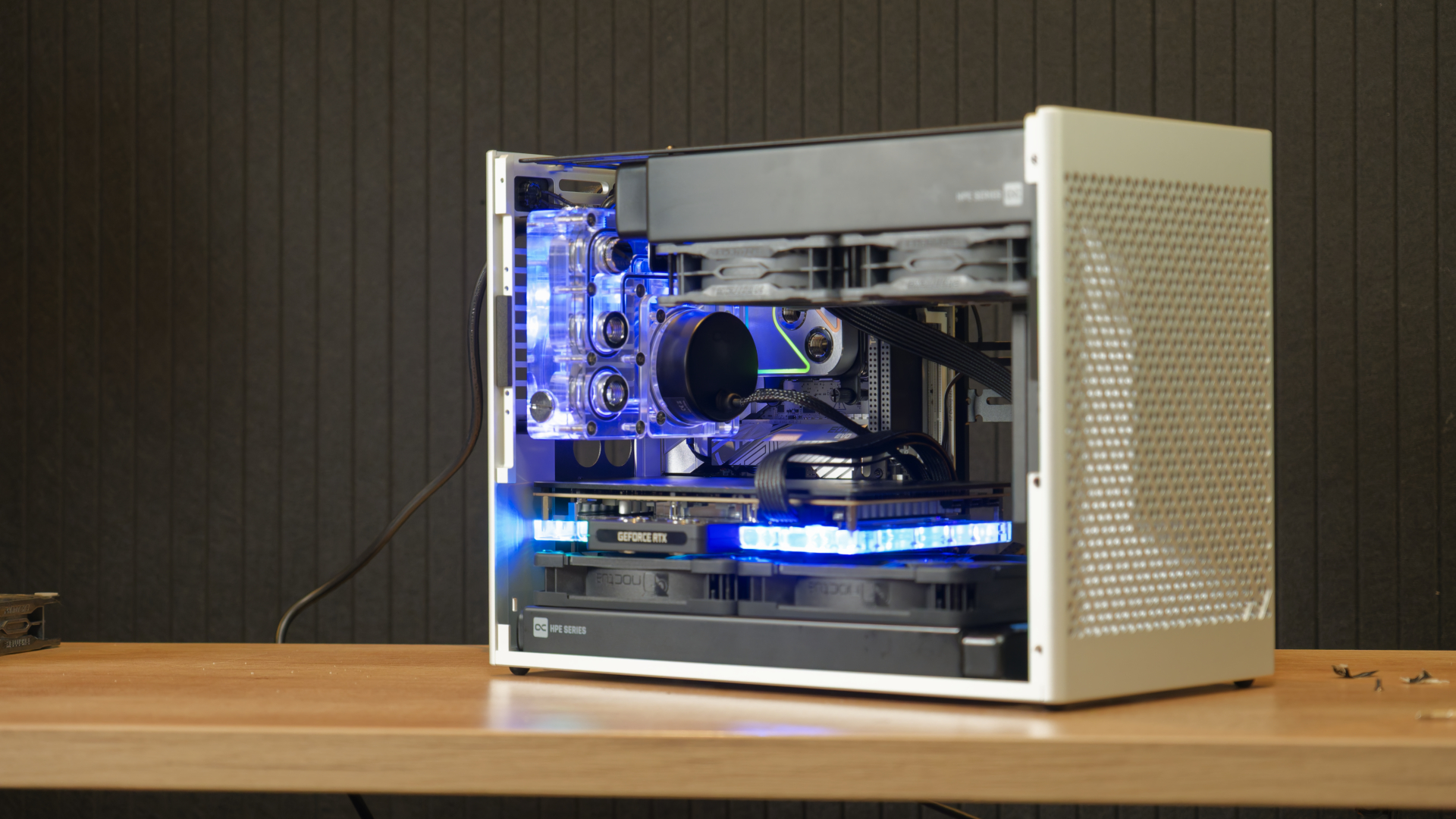 Greyscale ITX Build Cable Management
