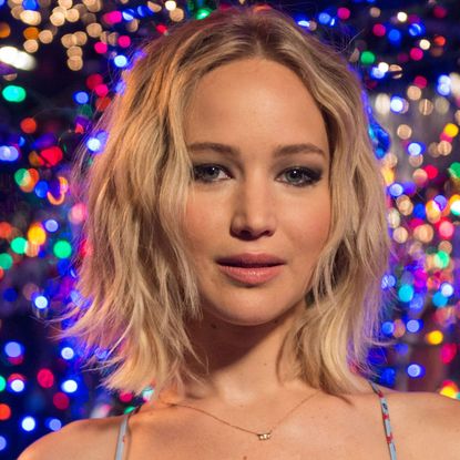 jennifer lawrence plane emergency landing