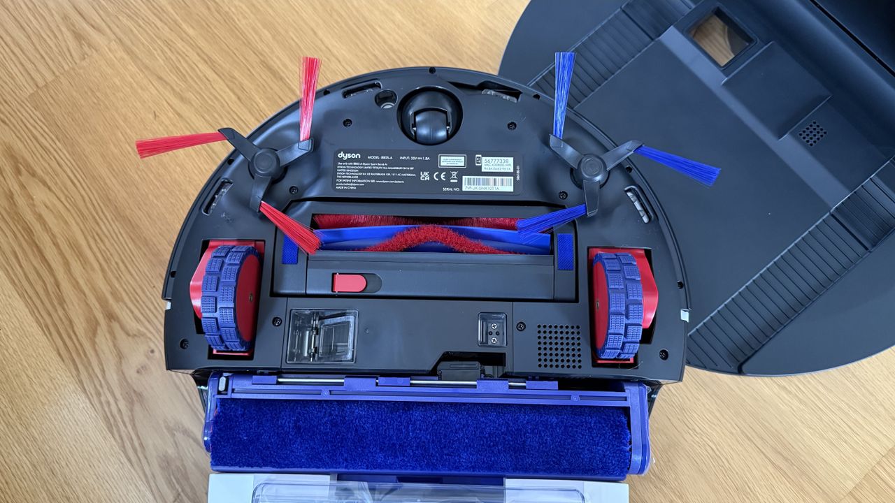 Dyson Spot + Scrub