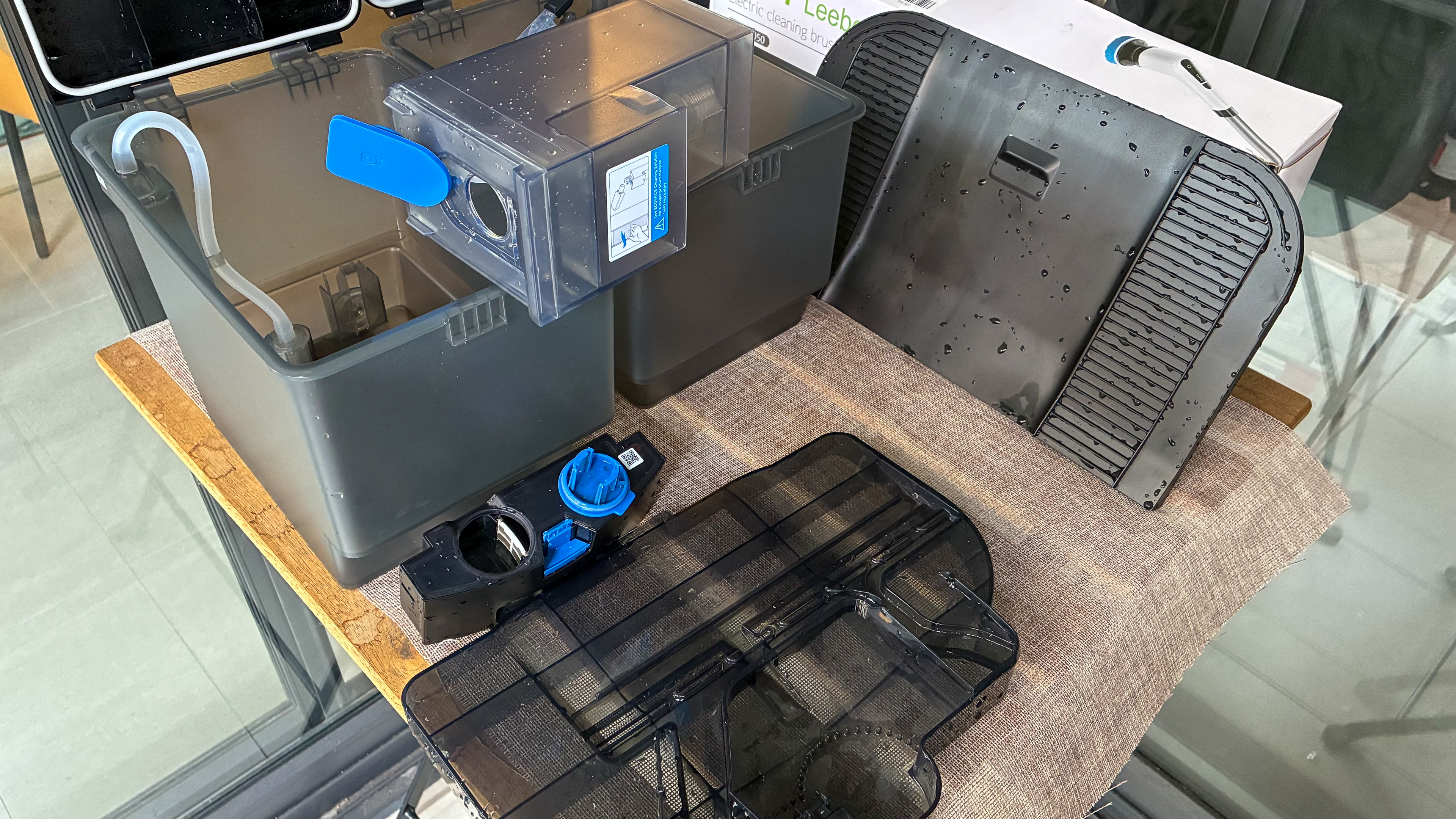 The various washable parts of the Ecovacs Deebot X8 Pro Omni