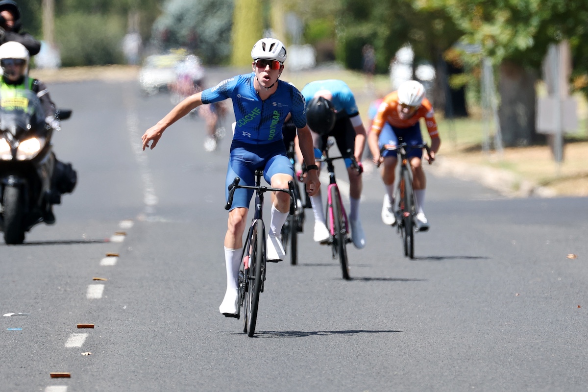ProVelo Super League: Finlay Walsh claims record breaking Grafton to Inverell as Kirsty Watts flies solo in Mt Mitchell to Inverell