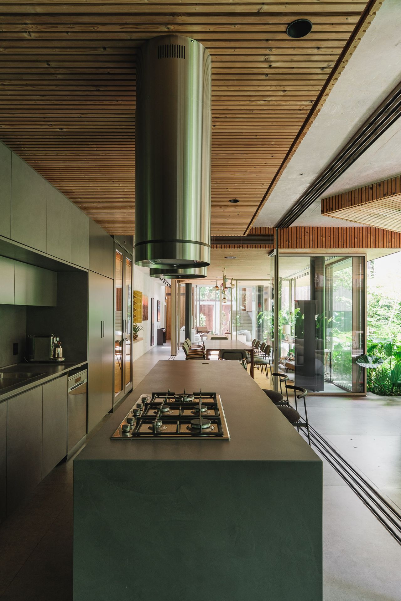 Interior views of Casa da rua Esc&oacute;cia