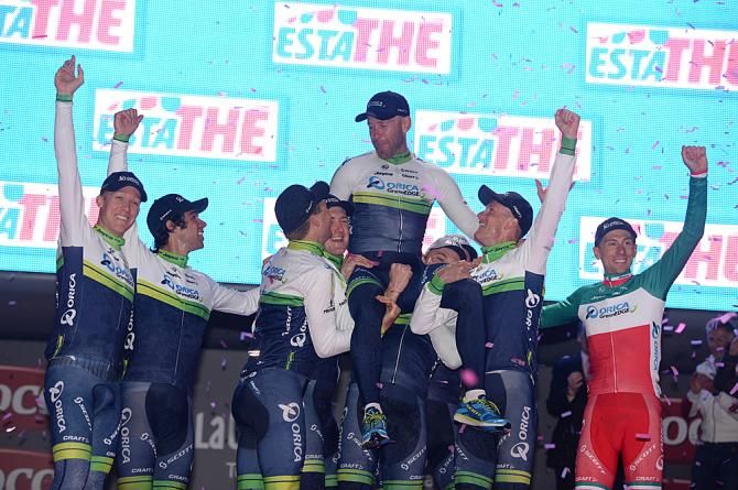Orica-GreenEdge celebrates their TTT win in the Giro d'Italia