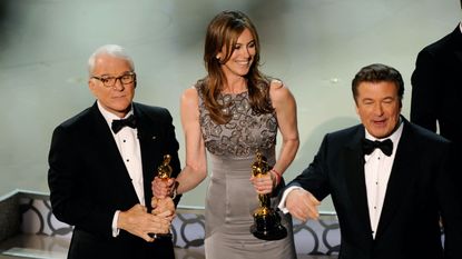  Kathryn Bigelow is one of the few female directors who has won the best picture Oscar