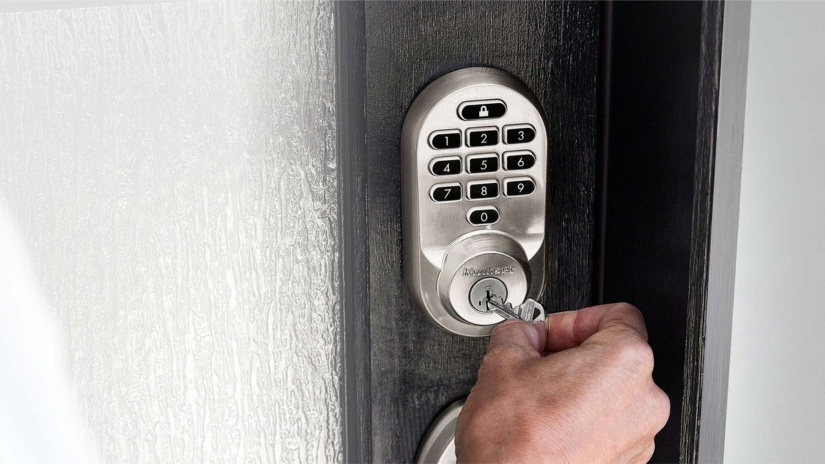 Kwikset Halo WiFi smart lock review Tom