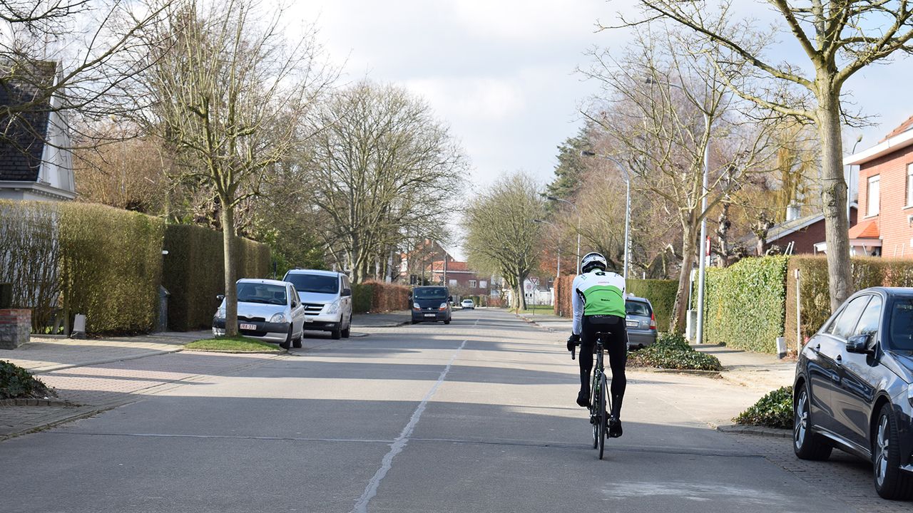 Vermote sets off into town