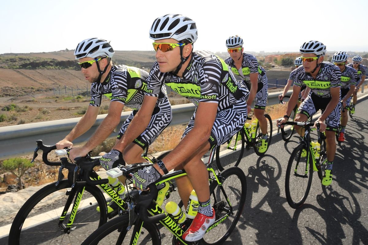 The riders showing off their eye catching combo of 'La Datcha' traning kit and fluo bikes