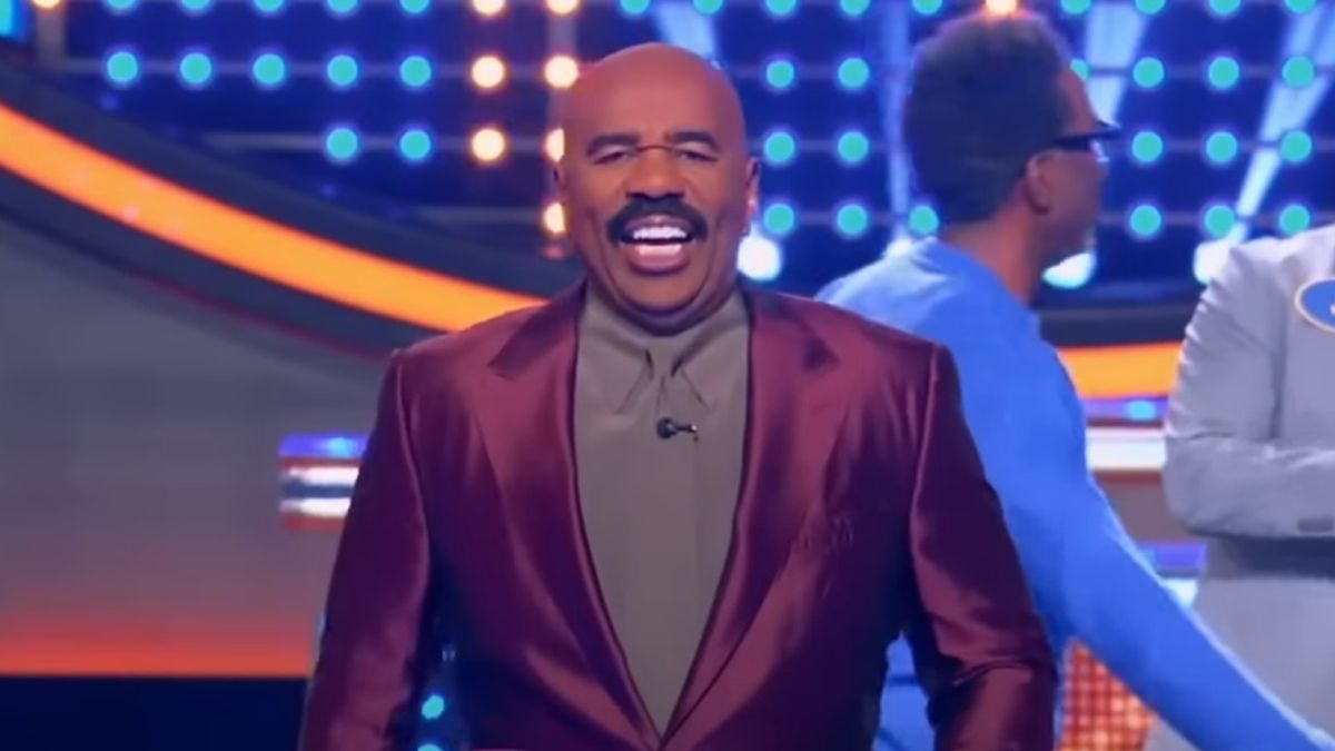 Steve Harvey Helped Deliver An All-Time Great Celebrity Family Feud ...