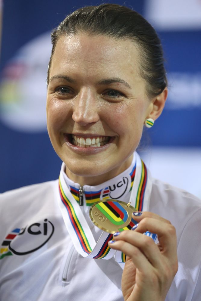 Rebecca Wiasak (AUS) with gold.