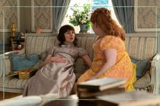 CLAUDIA JESSIE as ELOISE BRIDGERTON and NICOLA COUGHLAN as PENELOPE FEATHERINGTON in episode 108 of BRIDGERTON