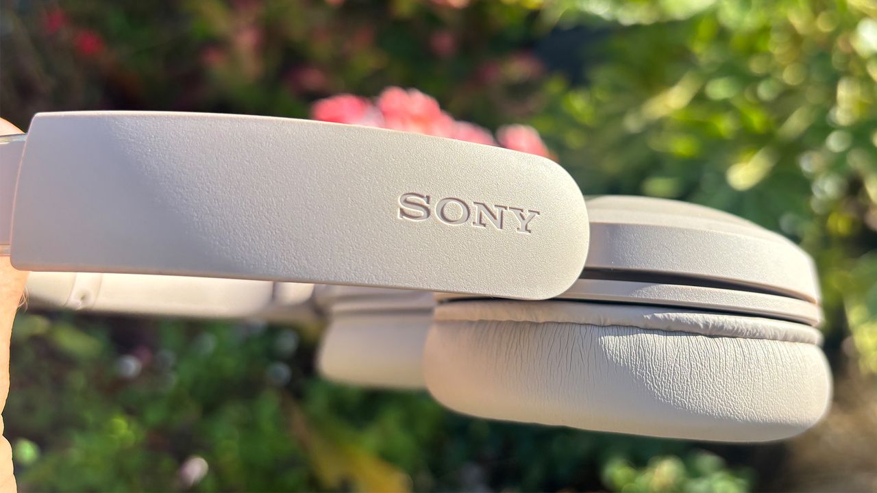 Sony WH-CH730N over-ear headphones