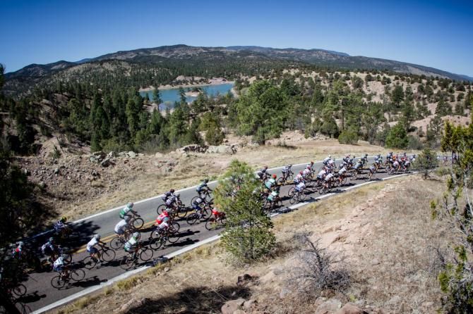 The race on the way past Lake Roberts