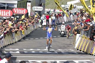 A stage win for Frenchman Brice Feillu (Agritubel)