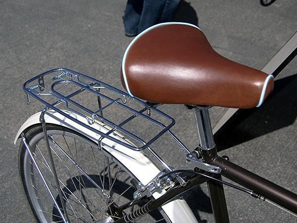 The Coffee blends style and function for errands and short trips.